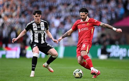 نيوكاسل يونايتد vs ليفربول