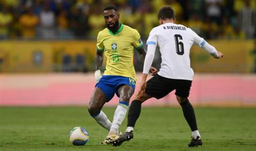 البرازيل ضد الأوروغواي