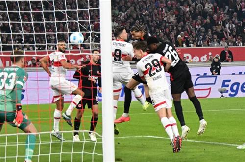 شتوتجارت vs آينتراخت فرانكفورت