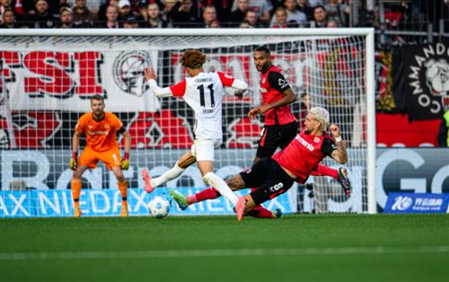 باير ليفركوزن vs آينتراخت فرانكفورت