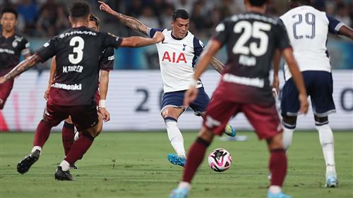 كوبي يفوز على توتنهام هوتسبير