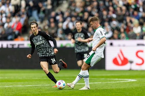 B. Monchengladbach vs إس سي فرايبورج