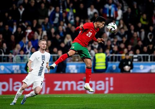 سلوفينيا ضد البرتغال