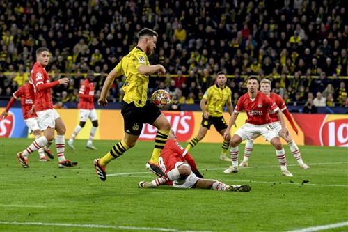 دورتموند ضد آيندهوفن