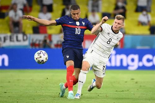فرنسا vs اليونان