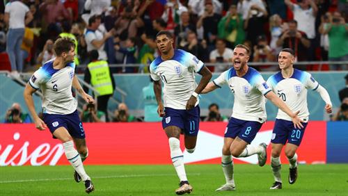 إنجلترا ضد السنغال