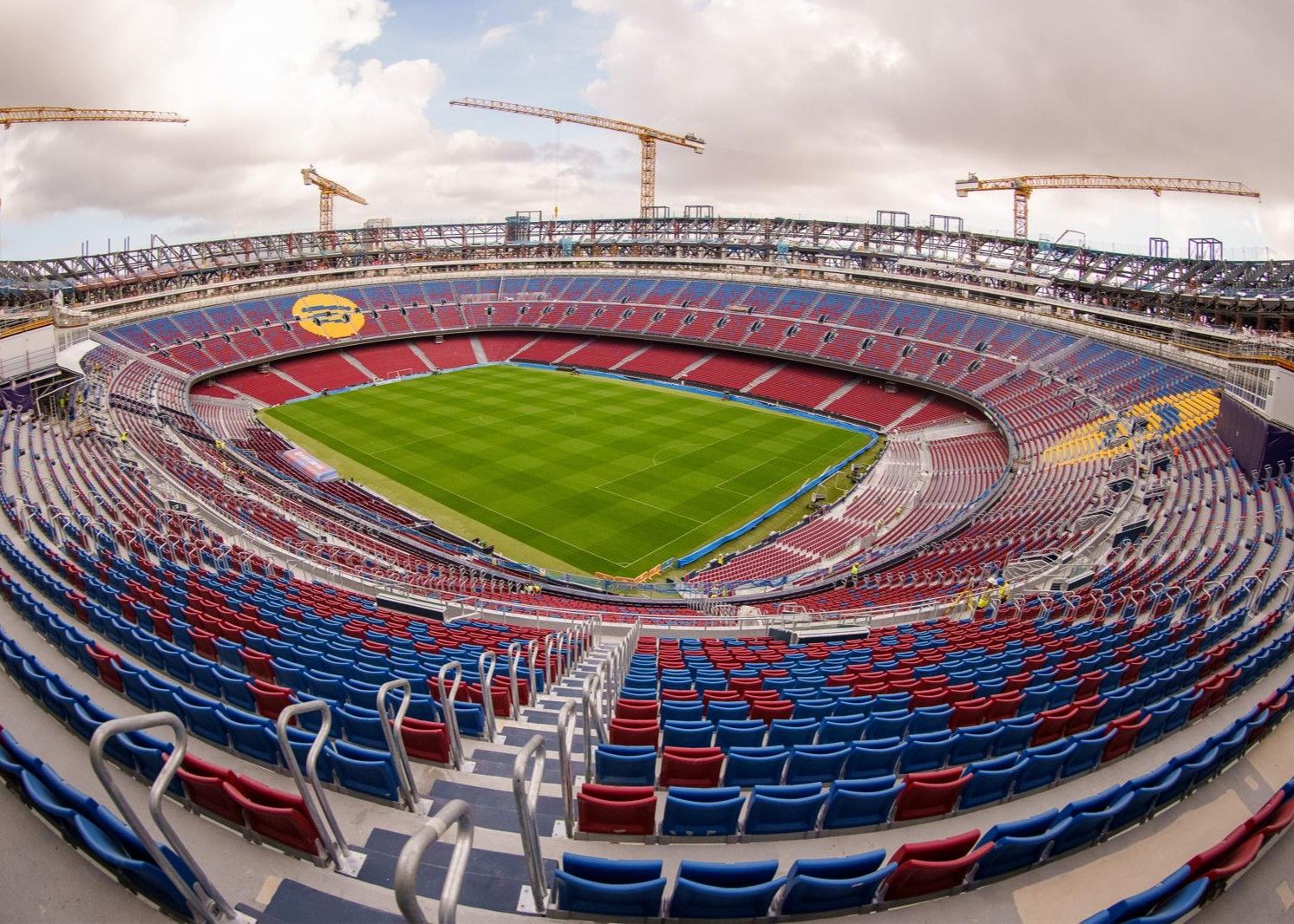 الجميع: يمكن أن يعود برشلونة إلى كامب نو ضد ألافيس في 29 نوفمبر