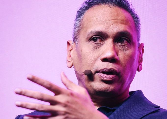 الرئيس كومو: فابريجاس لم يرغب أبدًا في الرحيل ويأمل أن يعين مدربه المستقبلي