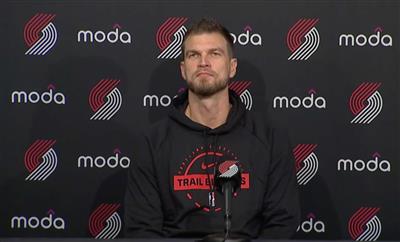 حقق Splitter بداية جيدة في مسيرته التدريبية، حيث ساعد فريق Trail Blazers على إنهاء سلسلة هزائمهم التي استمرت 9 مباريات متتالية أمام Warriors.