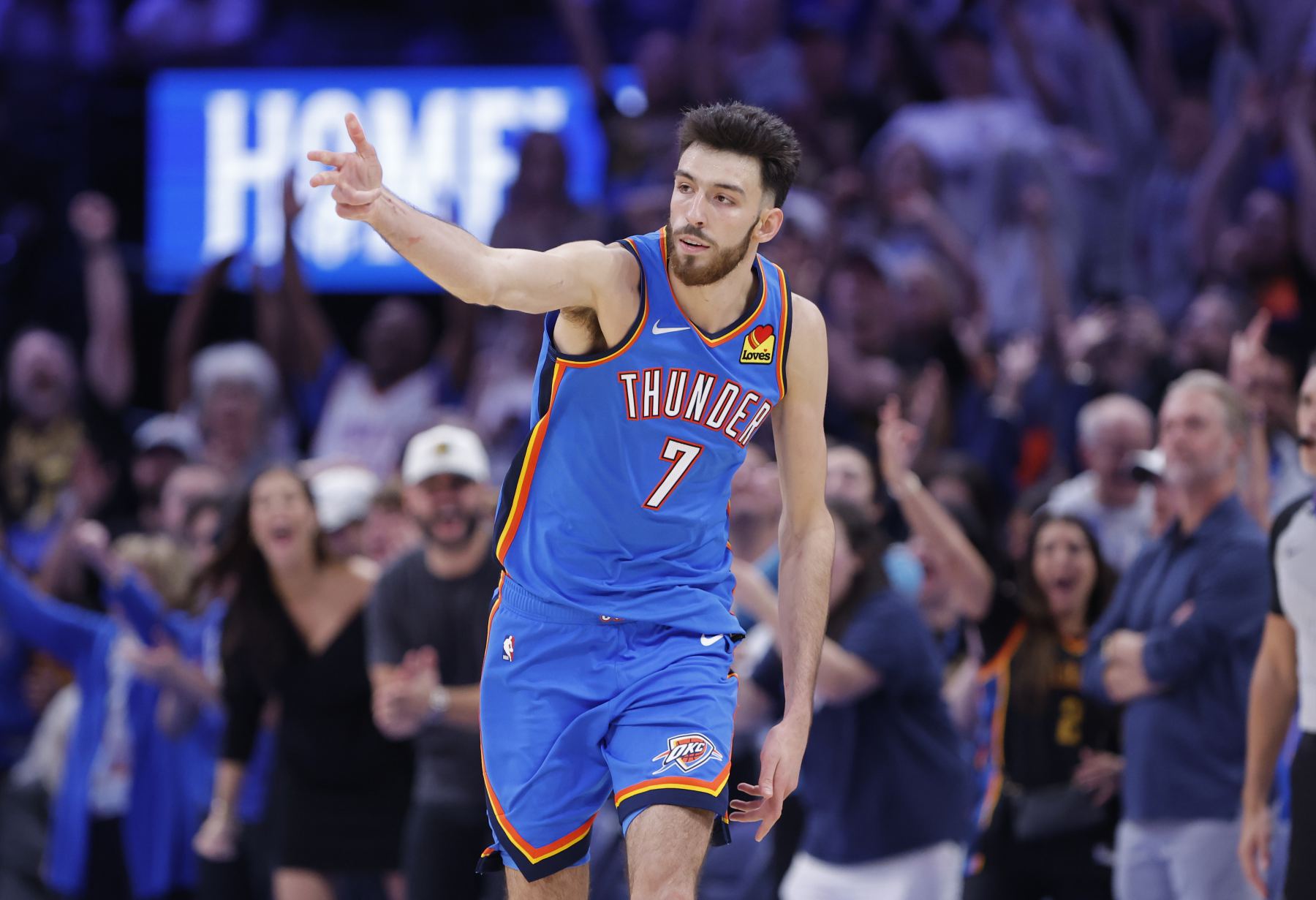 الكفاءة أقل شأنا من Jokic فقط! نسبة تسديد شيت للموسم تقترب من 60%، ونسبة تسديده الفعلية 72%.
