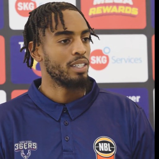 مسؤول 36ers: براون سيحل محل غريست في مباراة تايبان سنيك، همفريز قرر ذلك قبل المباراة